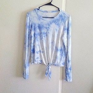 Medium tye dye blue white long sleeve